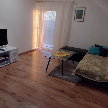 Appartement In Nitra Under The Zobor-Hill Екстер'єр фото