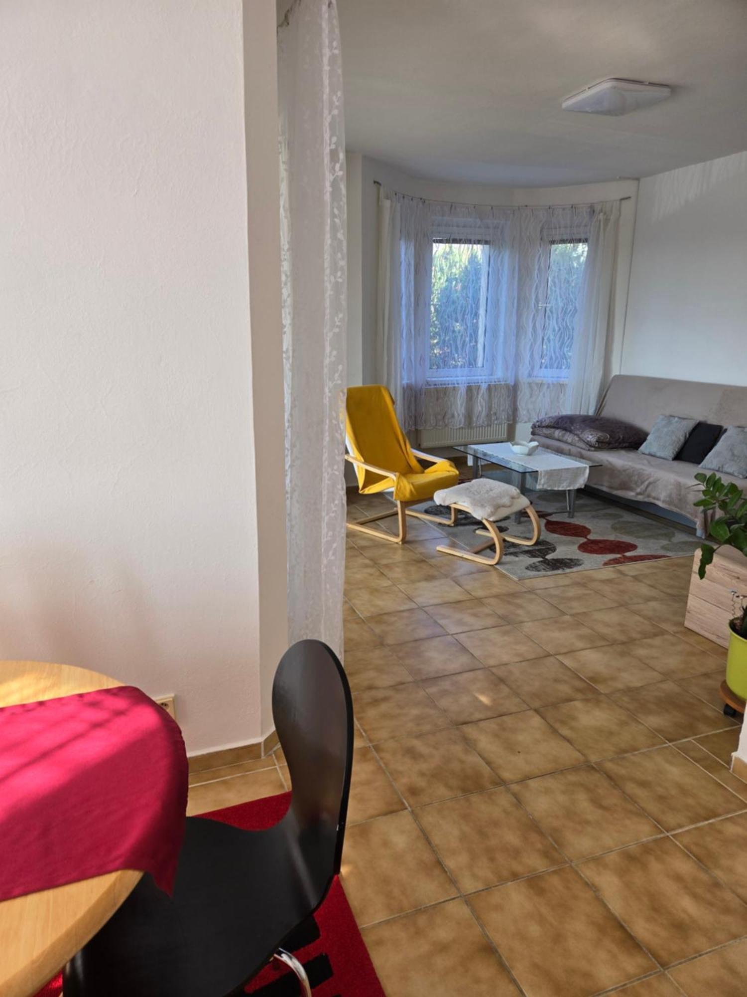 Appartement In Nitra Under The Zobor-Hill Екстер'єр фото
